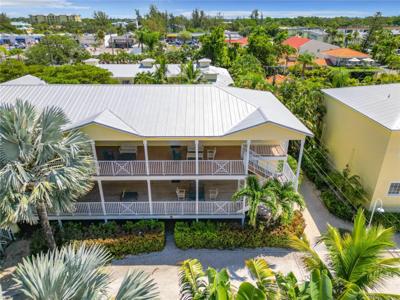 6732 SARASEA CIRCLE
