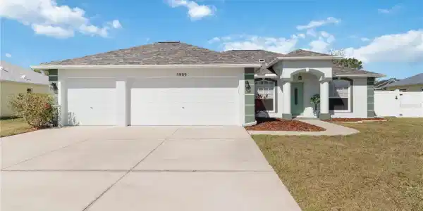 5909 33RD DRIVE E
