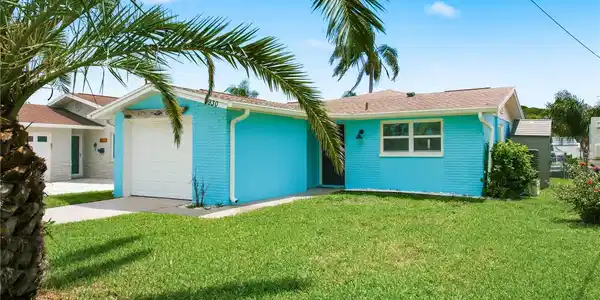4930 POMPANO DRIVE
