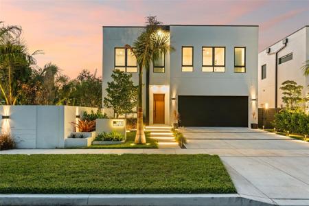 1683 SIESTA DRIVE