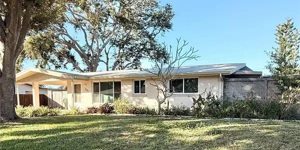 551 E SEMINOLE DRIVE