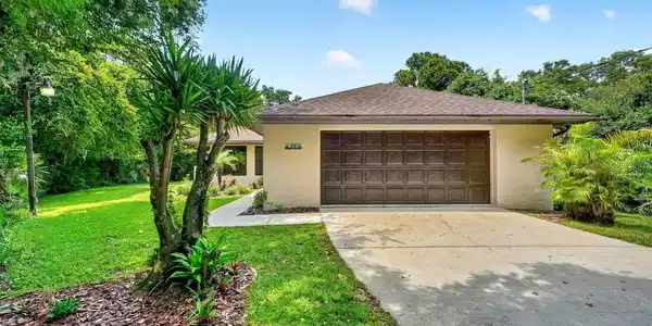 113 ARBOR LANE