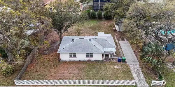 2832 W BAY HAVEN DRIVE