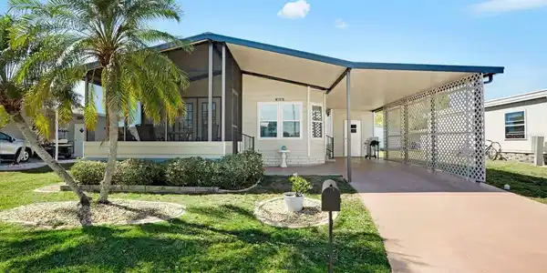 709 RIVERVIEW CIRCLE
