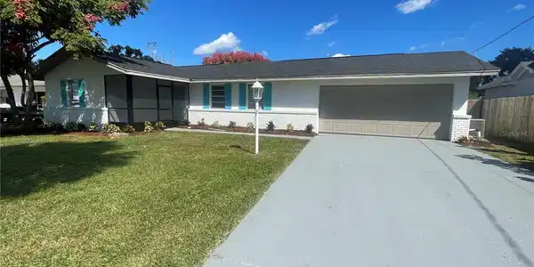 73 AQUA COURT