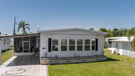 3305 CAROL DRIVE