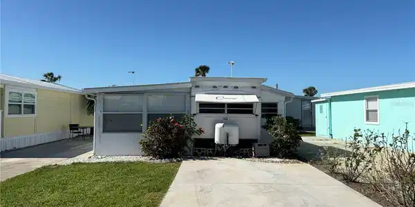 1475 FLAMINGO DRIVE