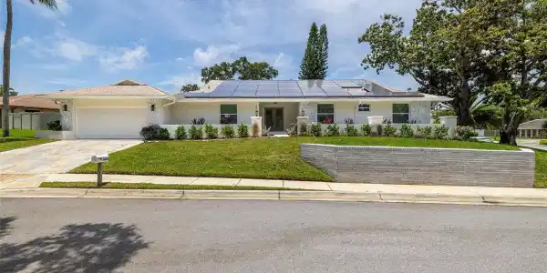 3004 BLUFFS