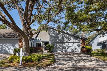 2626 MOSS OAK DRIVE