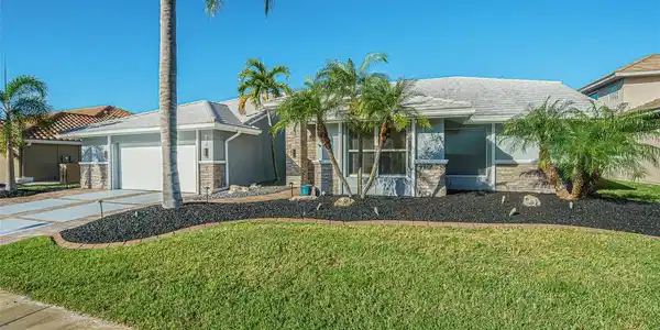 5009 E LONGBOAT BOULEVARD
