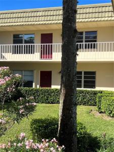 7 VISTA GARDENS
