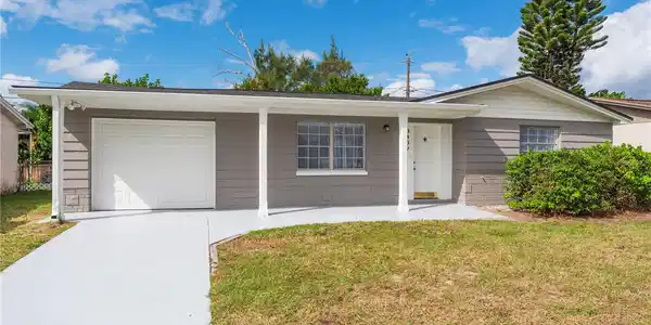 3437 WILTSHIRE DRIVE