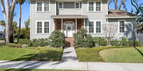 823 S ROXMERE ROAD