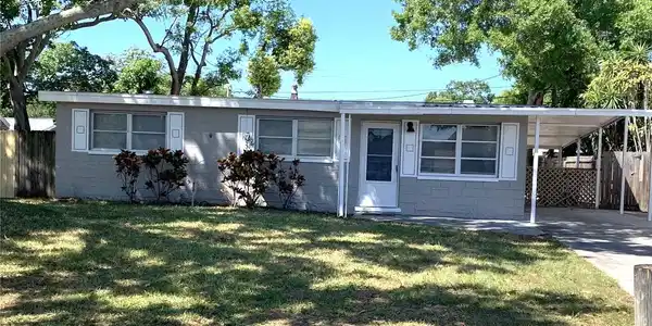 9596 GROVELAND