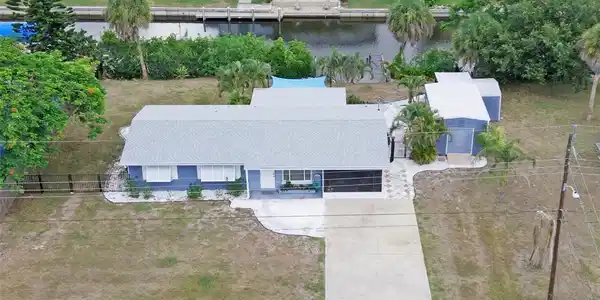 832 E 4TH STREET