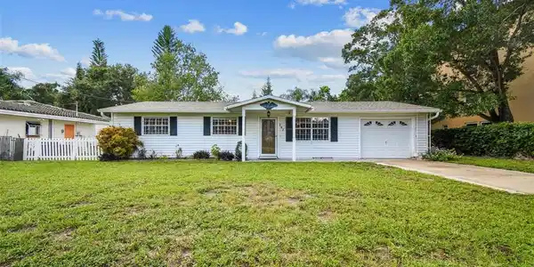 202 TWIN LAKE