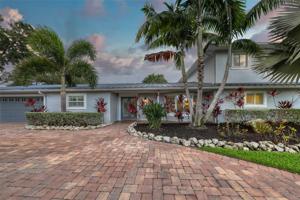 421 WINDWARD