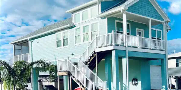 12 MOODY DRIVE