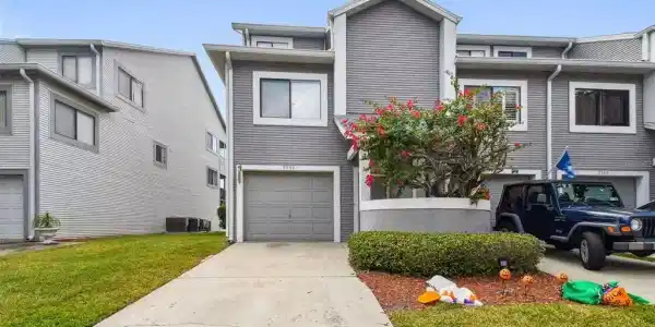 9550 TARA CAY