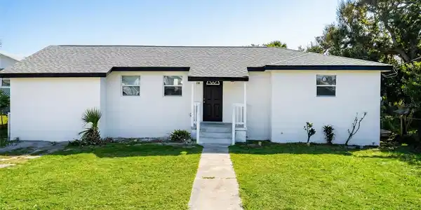 208 BONNER AVENUE