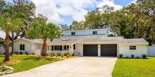 113 CRESTWOOD LANE