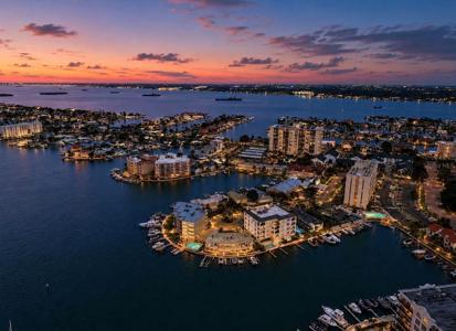 205 DOLPHIN POINT