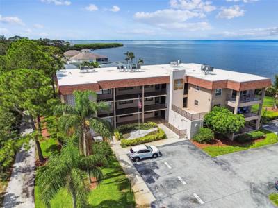 1723 GULF ROAD