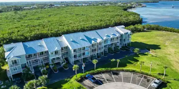3266 MANGROVE POINT