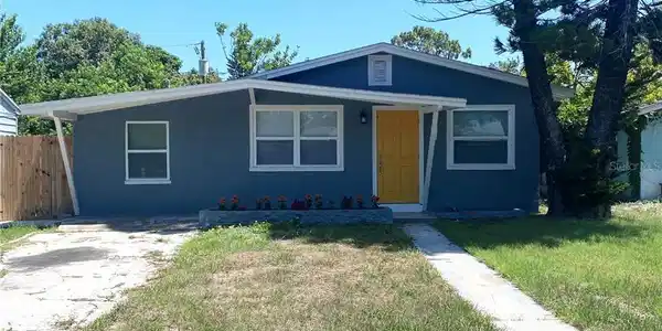4437 10TH S