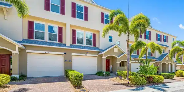 870 CALLISTA CAY LOOP