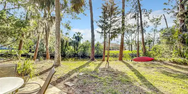 716 PINE SHORES
