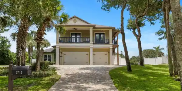 3715 JOHN ANDERSON DRIVE