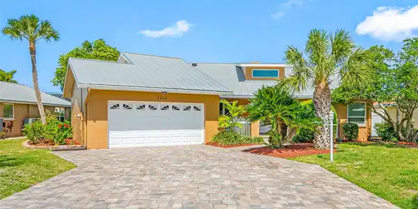 6606 BLACKFIN WAY