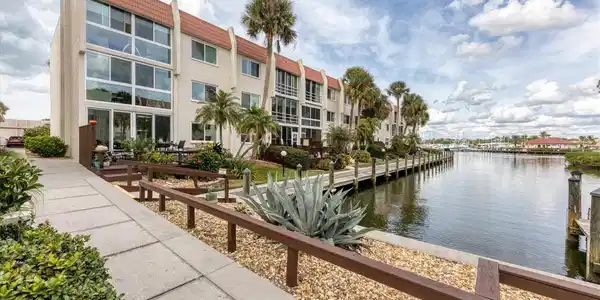 240 SANTA MARIA STREET