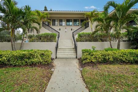 1800 MARINER DRIVE