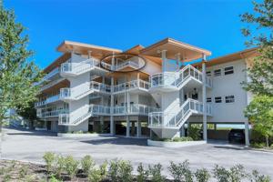 225 SANDS POINT