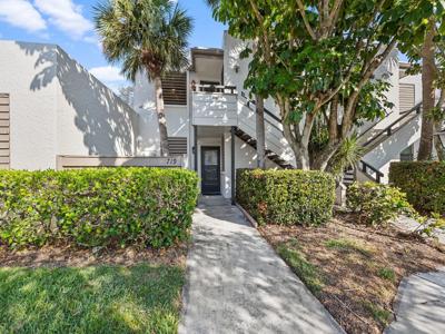 718 OAKVIEW