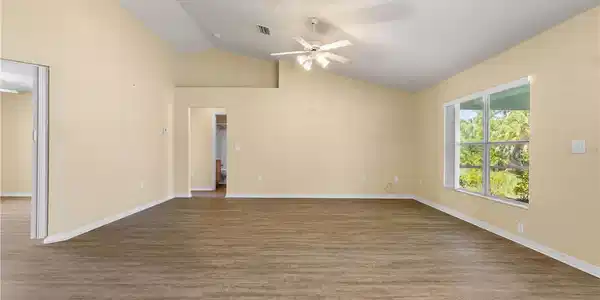 Image 4 Image 4