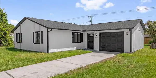 2521 YULE TREE DRIVE
