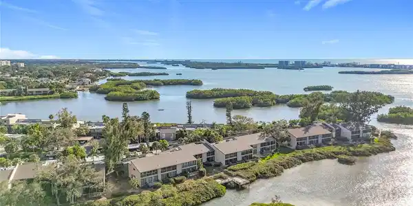 1510 PELICAN POINT DRIVE