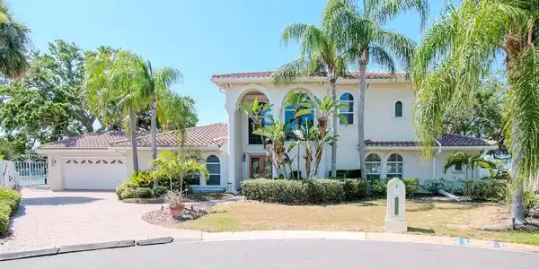 439 BUTTONWOOD LANE