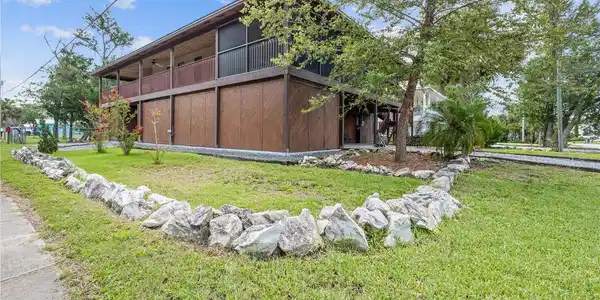 1950 NW 19TH STREET