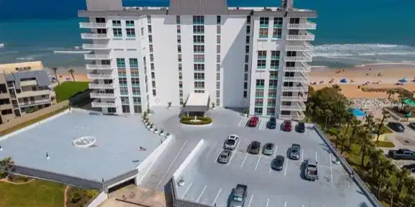 1575 OCEAN SHORE