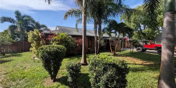 3849 EDGEMONT DRIVE