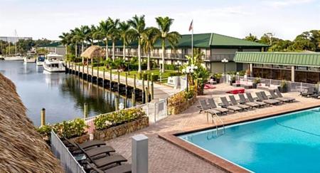 7150 N TAMIAMI TRAIL