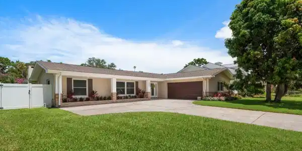1320 GOLF VIEW DRIVE