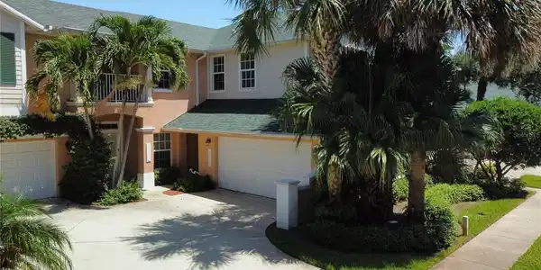 4318 CROSS COURT