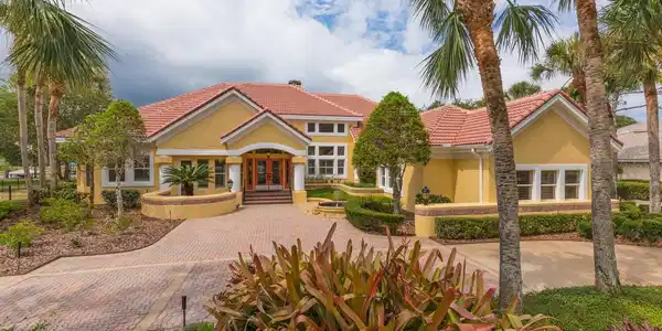 9 CAPRI COURT