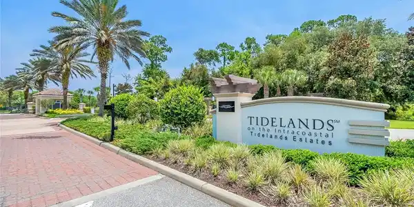 85 RIVERVIEW BEND S