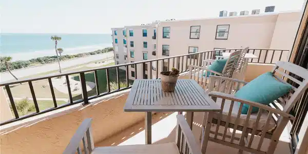 3370 OCEAN SHORE BOULEVARD